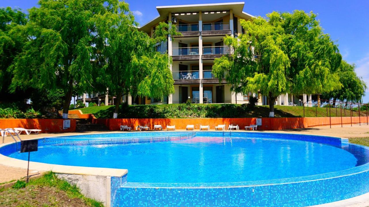 Морски Апартаменти Джулай Морнинг - July Morning Sea View Apartments Kavarna Exterior photo